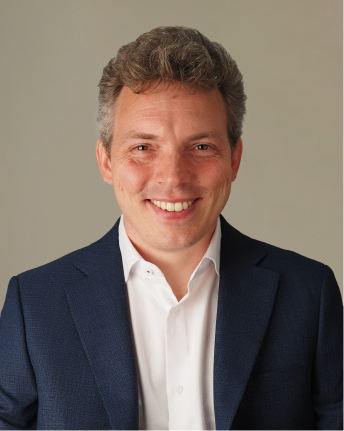 Dr. Peter Smittenaar